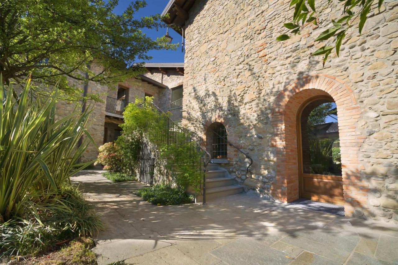 Il Borgo - 1711 Luxury Guest House Arlate Esterno foto