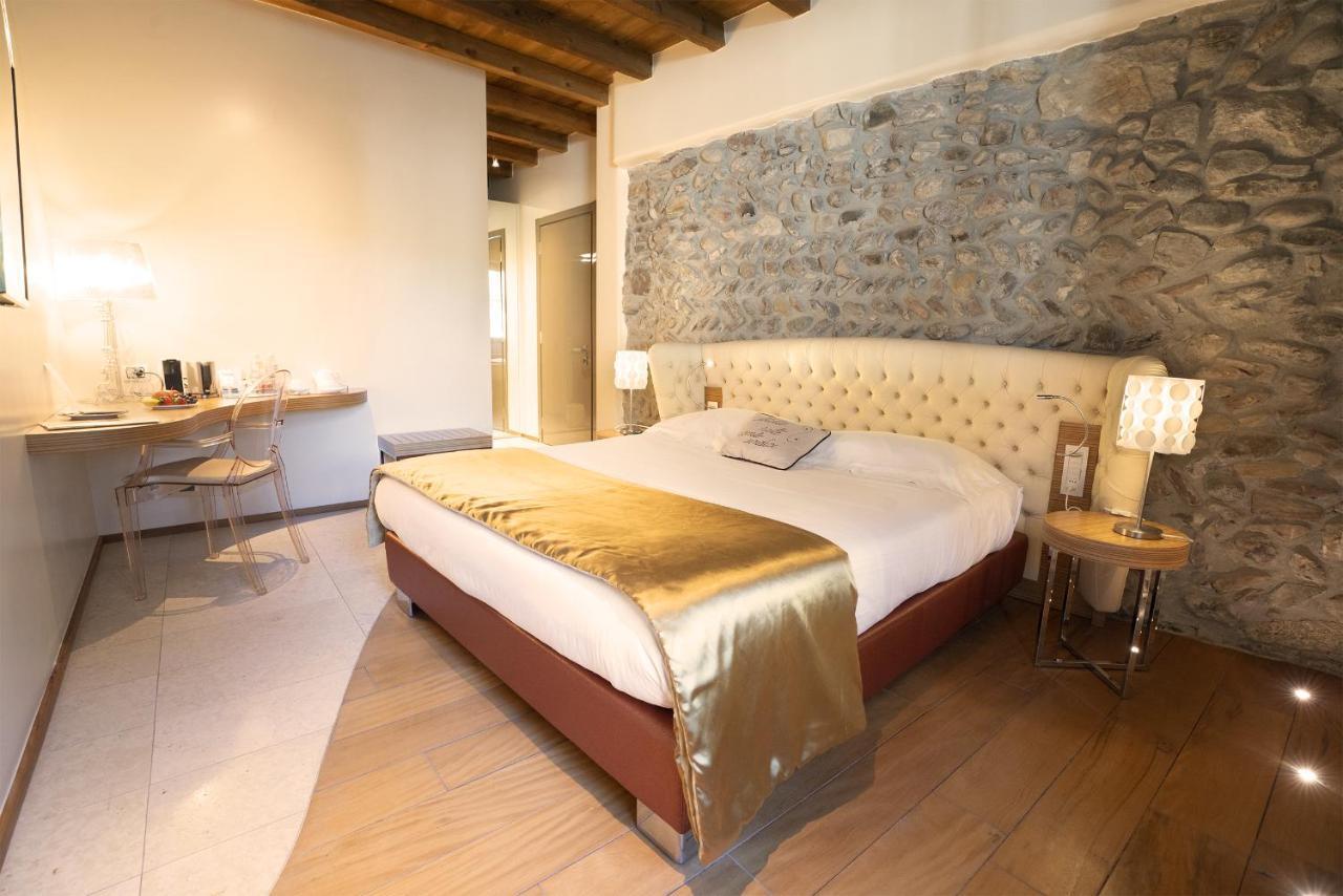 Il Borgo - 1711 Luxury Guest House Arlate Esterno foto