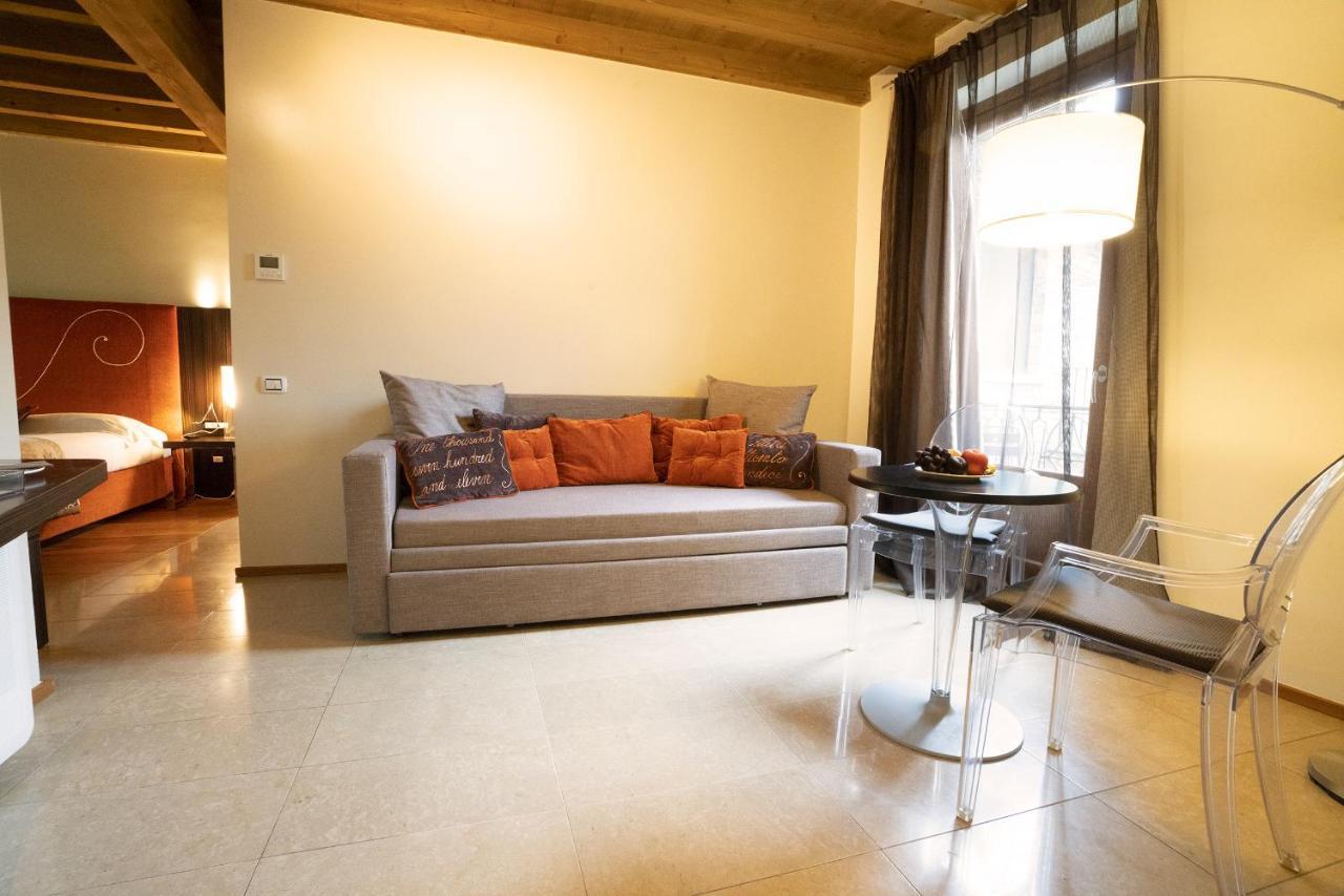 Il Borgo - 1711 Luxury Guest House Arlate Esterno foto